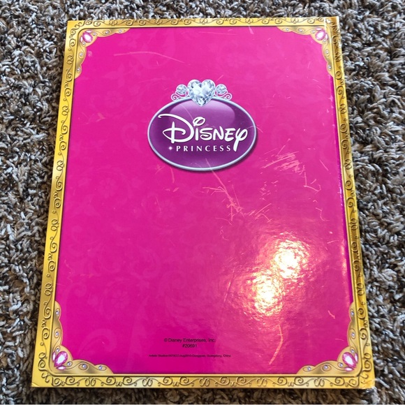 Disney Cinderella’s Princess Style Book - Picture 2 of 4